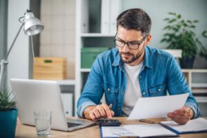 Stundenlohn berechnen: Online-Rechner und Hintergrundinformationen zum passenden Stundensatz
